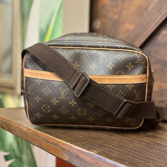 LOUIS VUITTON Reporter PM Monogram Canvas Crossbody Bag - Picture 1 of 12